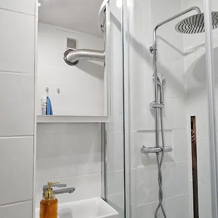 Апартаменты Mieszkanie Dwupokojowe Z Balkonem, Blisko Parku