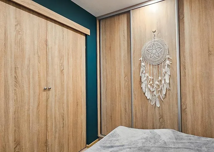 Daire Mieszkanie Dwupokojowe Z Balkonem, Blisko Parku